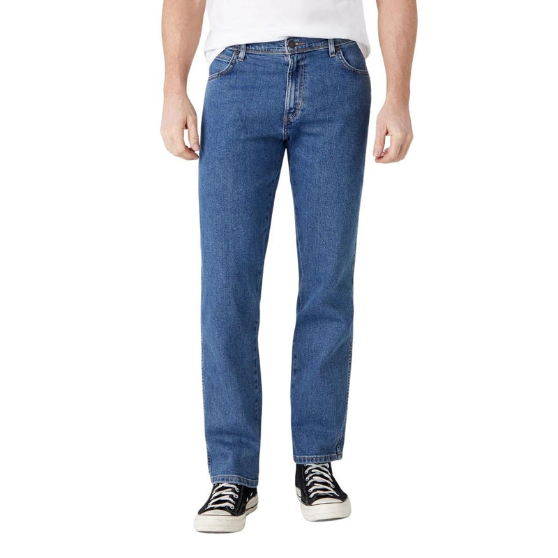 Wrangler Durable Basic Regular Fit Low Stretch Jeans in Stonewash