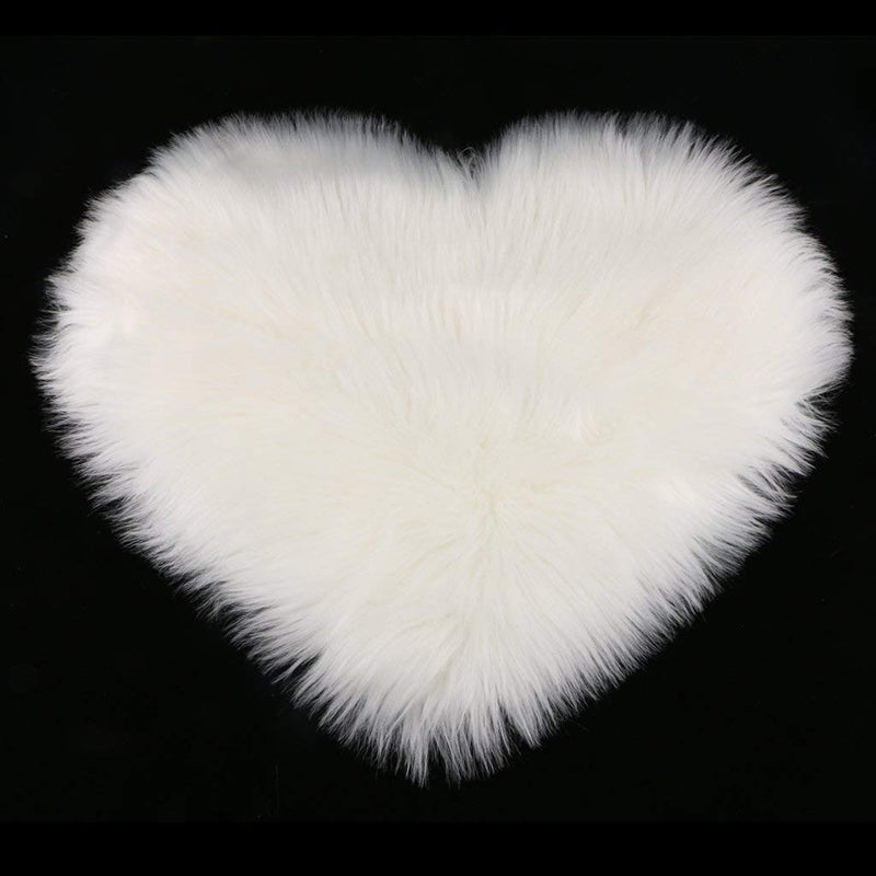 Lifeideas Heart Shaped Super Soft Shaggy Area Rug White