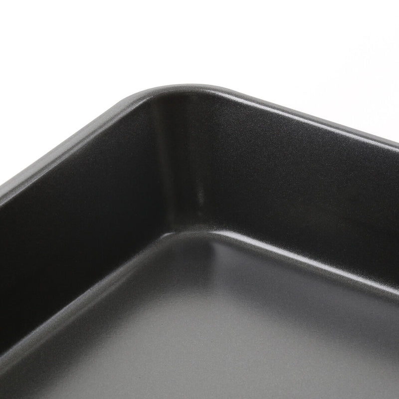 Set Of Three Roasting Trays With Wire Racks