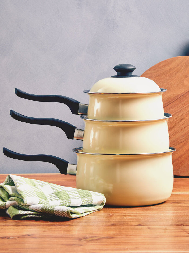 Viggo 3 Piece Cream Saucepan Set with Lids