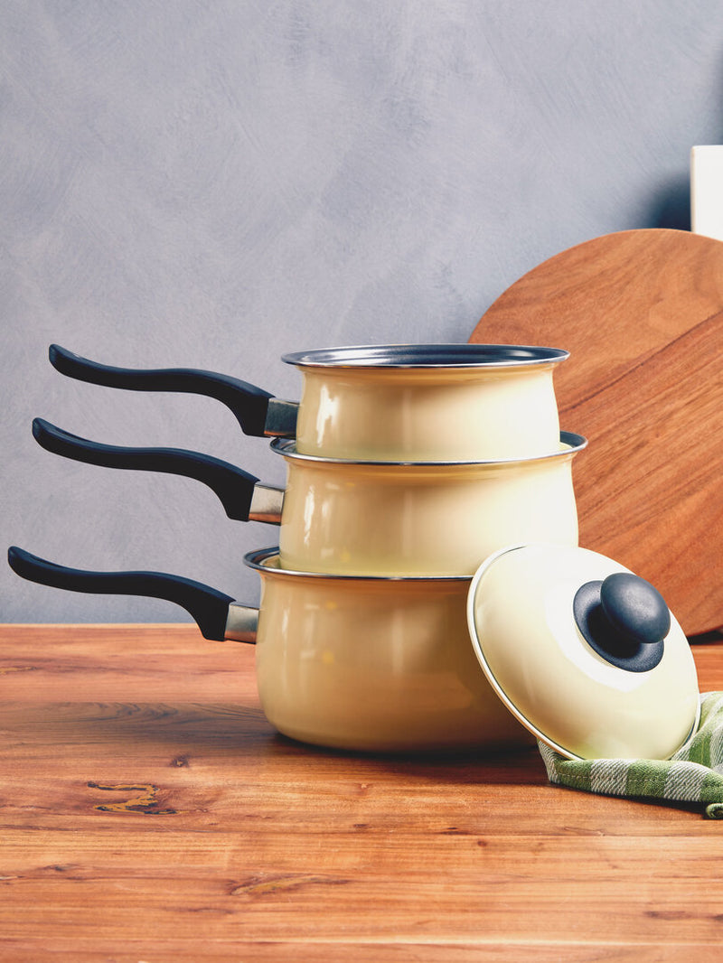 Viggo 3 Piece Cream Saucepan Set with Lids