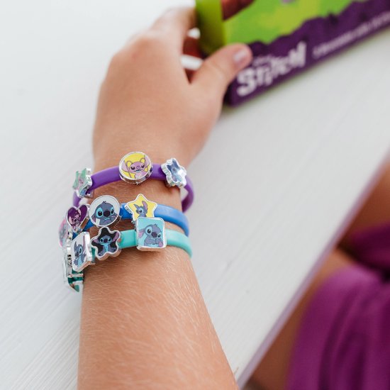 Stitch - 3 Charms & 18 Bracelets