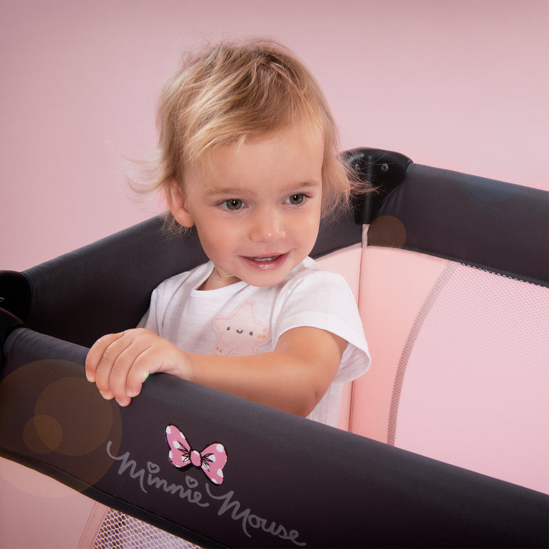 Disney Travel Cot Dream N Play - Minnie Sweetheart