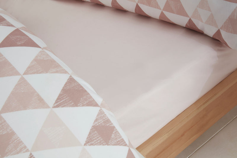 Lewis's Printed Bed In A Bag - Pink Geometric Triangle