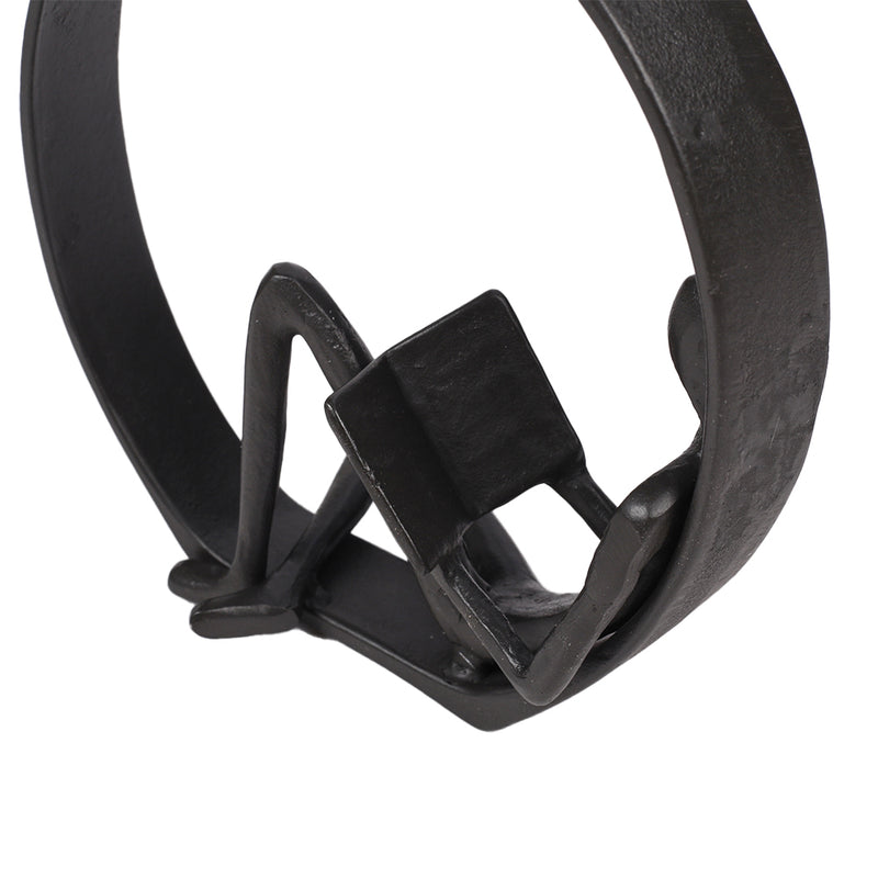 Lifeideas Desktop Metal Statue Reading Men in Circle Ornament Figurines