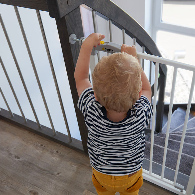 Hauck Open N Stop Safety Gate + 21cm Extension - White