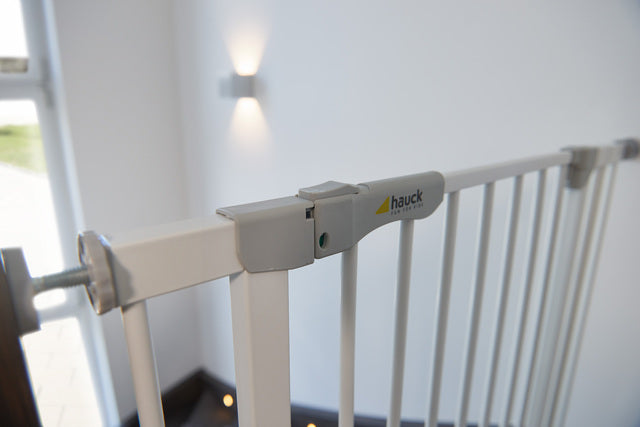 Hauck Autoclose N Stop Safety Gate - White