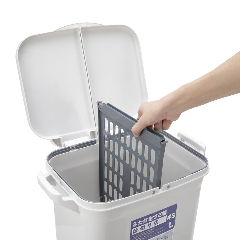 Livingandhome White Double-Layer Three-Compartment Trash Can with Wheels