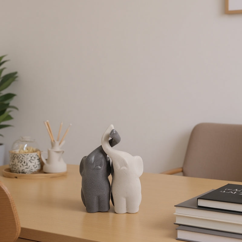 Lifeideas Set of 2 Ceramic Couple Elephant Ornaments Decoration Figurine