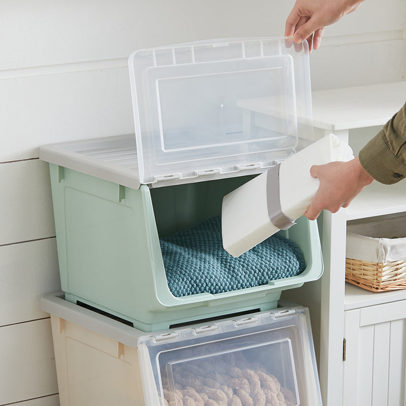 Lifeideas Stackable Plastic Storage Box with Lid and Wheels