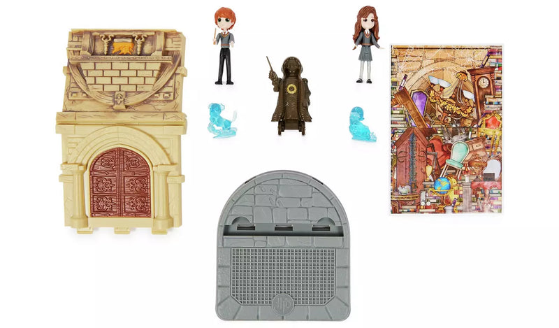 Harry Potter Magical Minis Room of Requirement Playset- 22cm