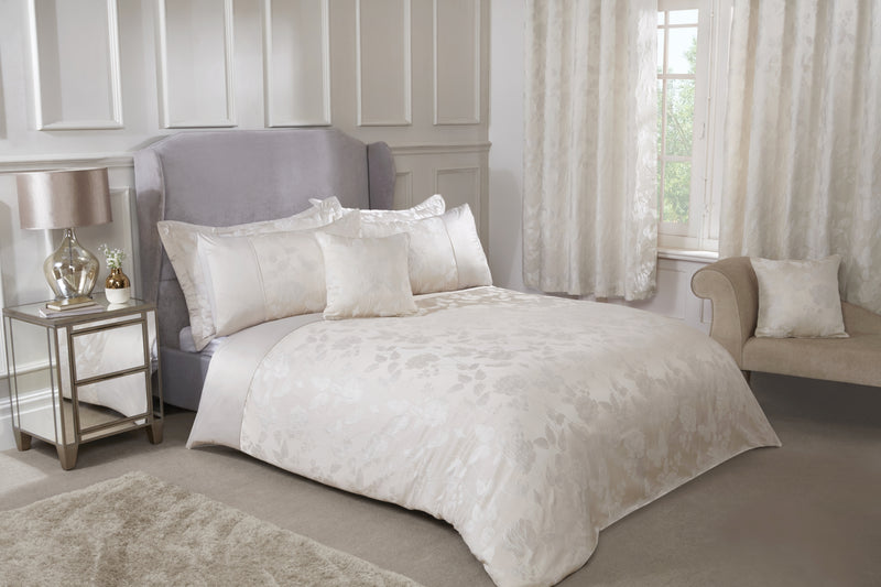 Butterfly Meadow - Embellished Jacquard Duvet Set in Cream