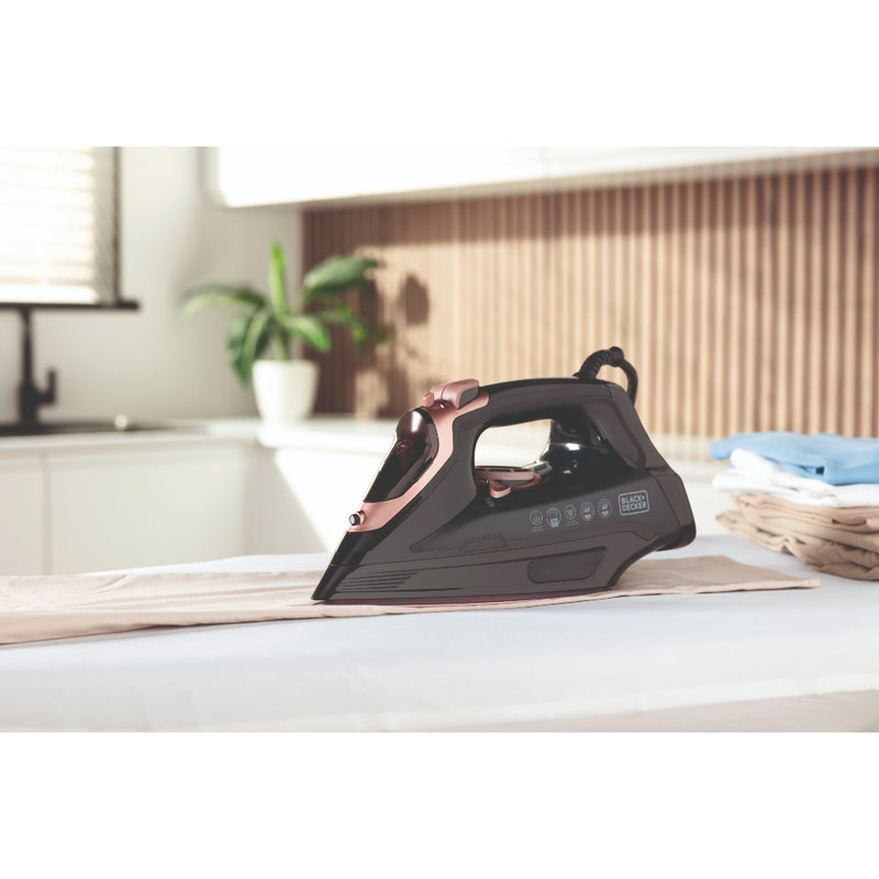 Black+Decker Steam Iron 3000w  - Rose Gold