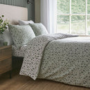 D & D Falling Leaf Duvet Cover Set in Green