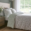 D & D Falling Leaf Duvet Cover Set in Green