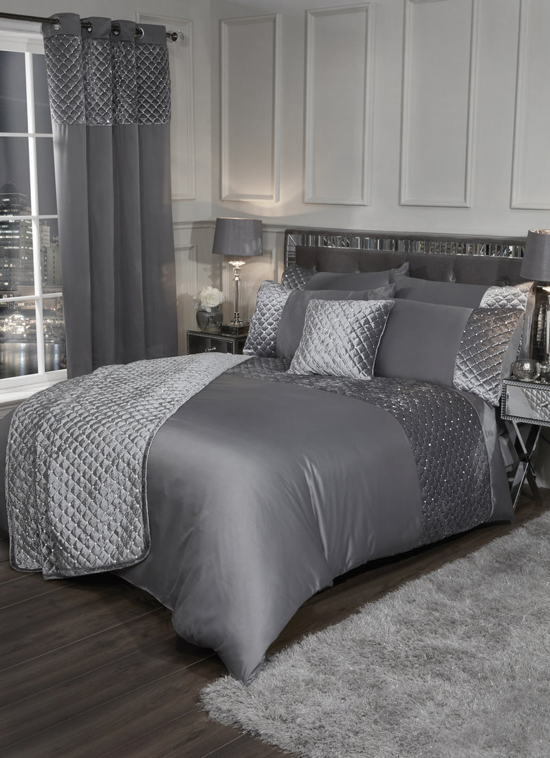 Glamour - Quilted Sequin Velvet Bedspread Set in Silver