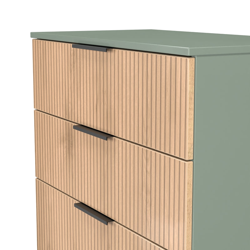 Alaska Ready Assembled 4 Drawer Deep Chest in Slat Effect & Reed Green
