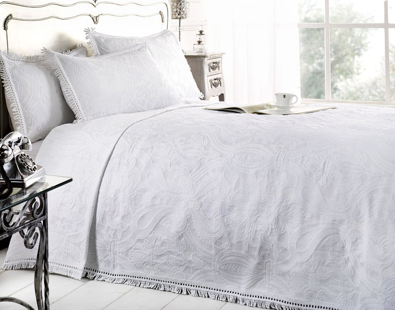 Mafalda - Cotton Rich Jacquard Pillow Sham in White