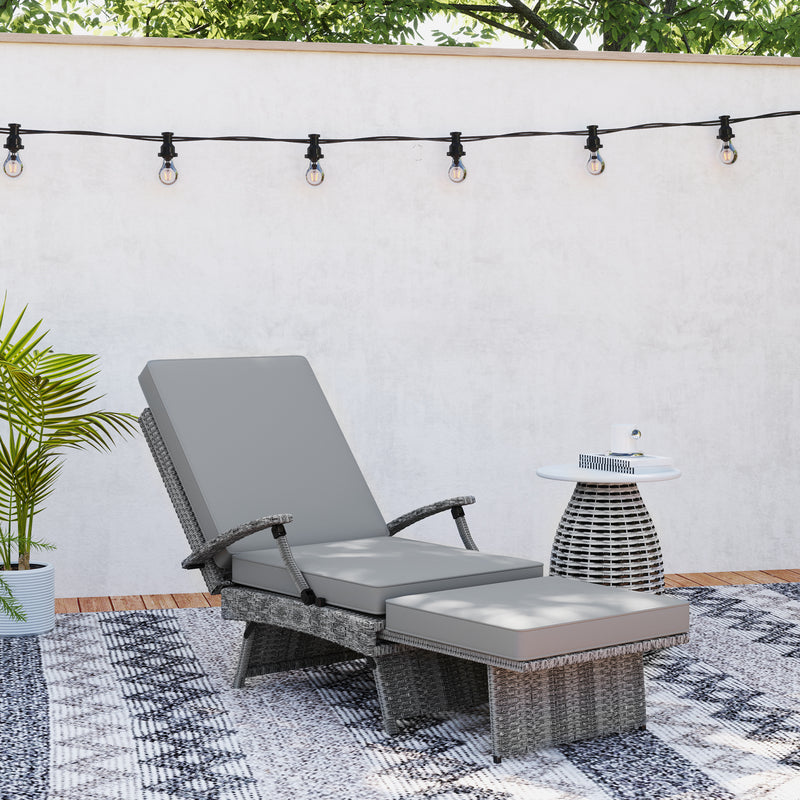 Outsunny Foldable Rattan Garden Recliner Chair w/ Cushion, Footrest