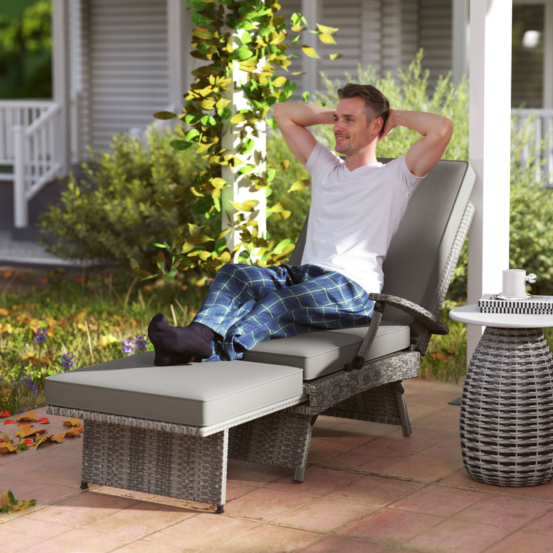 Outsunny Foldable Rattan Garden Recliner Chair w/ Cushion, Footrest