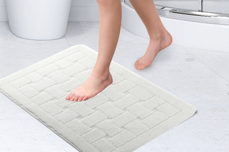 Orkney - Crosshatch Bath mat in White