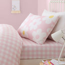 Bedlam Retro Daisy Duvet Cover Set in Pink