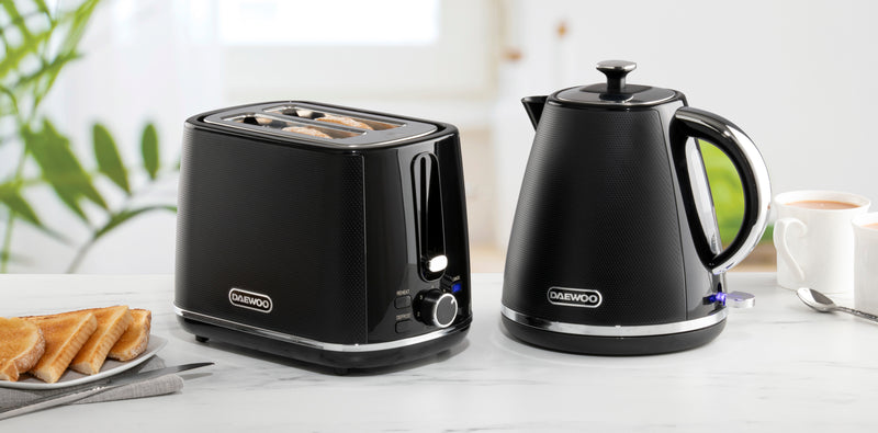Daewoo Sterling 1.7l Pyramid Kettle - Black