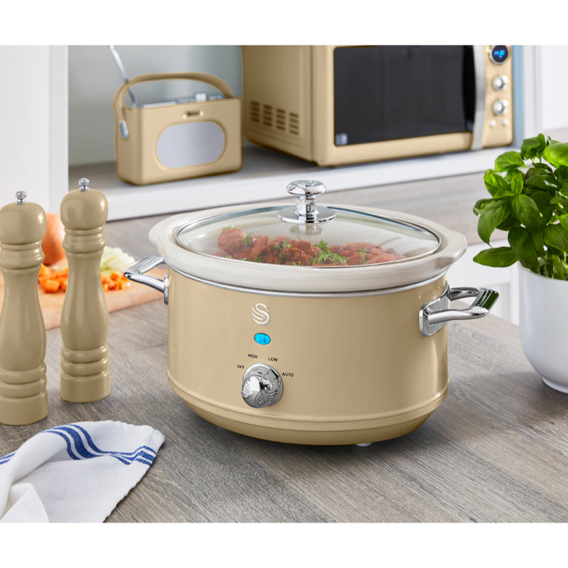 Swan Slow Cooker Retro Cream 3.5L  - Cream