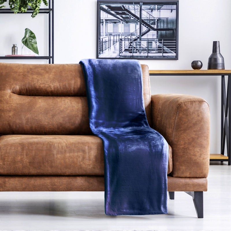 Snug Flannel Fleece Blanket Super Soft Throw in Navy
