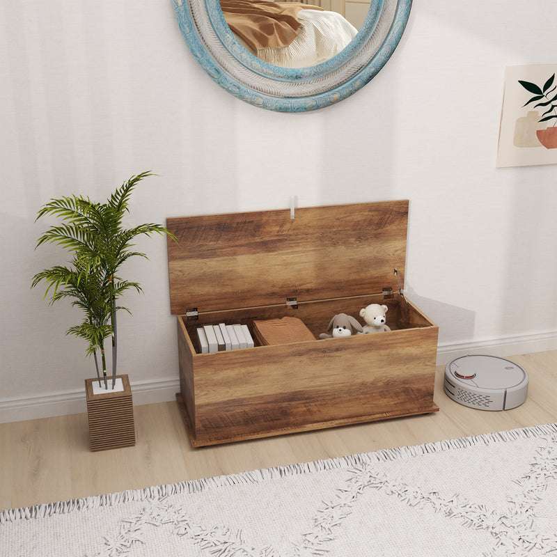 HOMCOM Storage Chest With Lid, 113L Storage Box