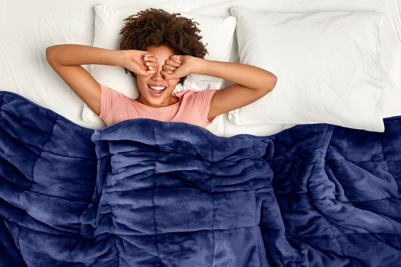Weighted Sherpa Blanket in Navy
