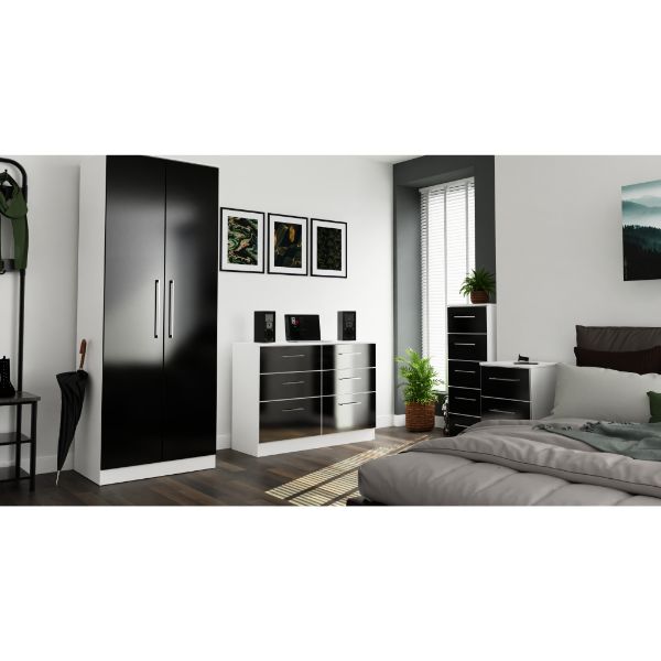 Wellington Ready Assembled Chest of Drawers with 5 Drawers  - Black Matt & White