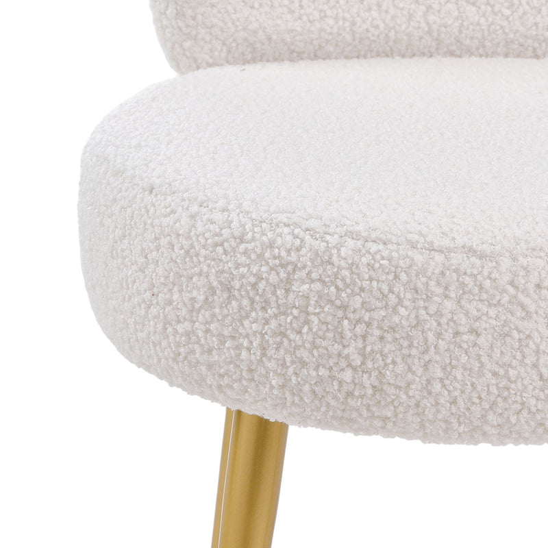 Livingandhome Cream Faux Fur Chair