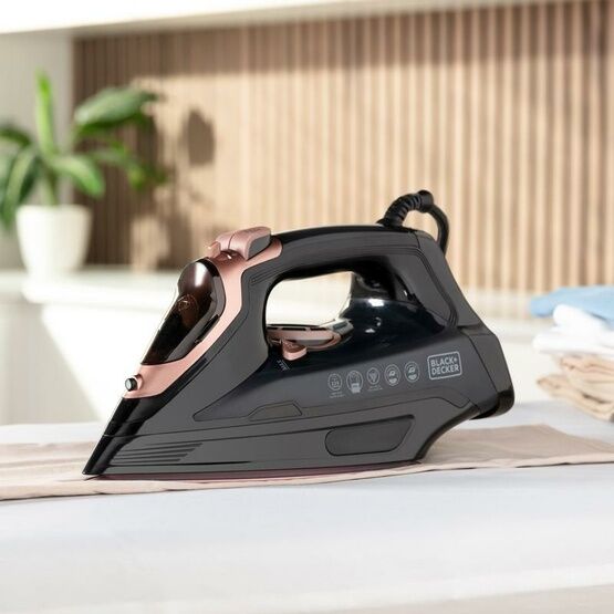 Black And Decker Corded Steam Iron 3000w - Rose Gold