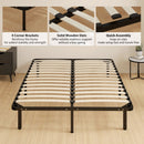 HOMCOM 4ft6 Double Bed Frame, Metal Platform Bed Frame with 28 Wood Slats