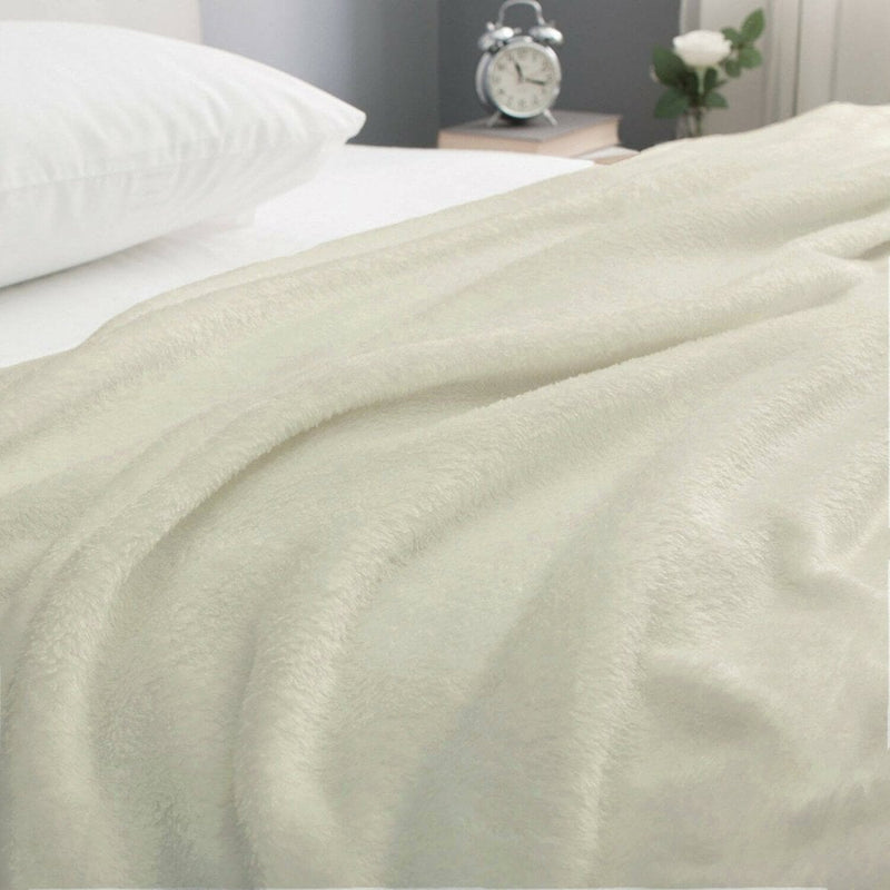Hazy Soft Touch Fleece Throw - Cream