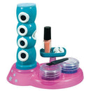 Shaky Pop Nail Studio