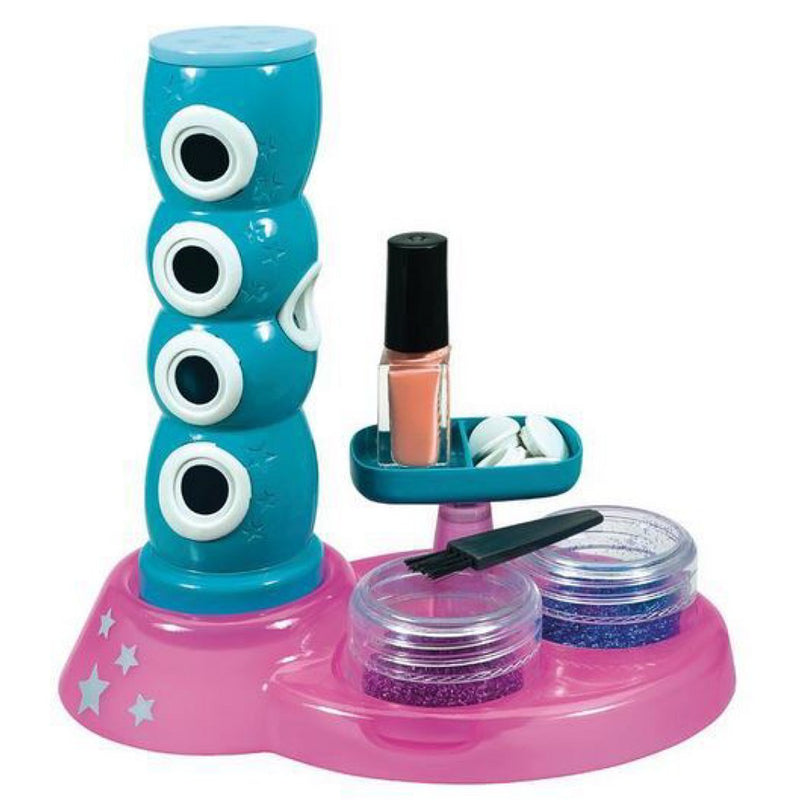 Shaky Pop Nail Studio