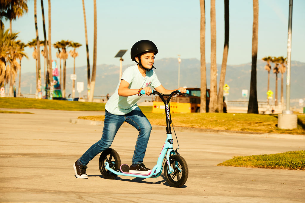 Razor Flashback Scooter - Blue