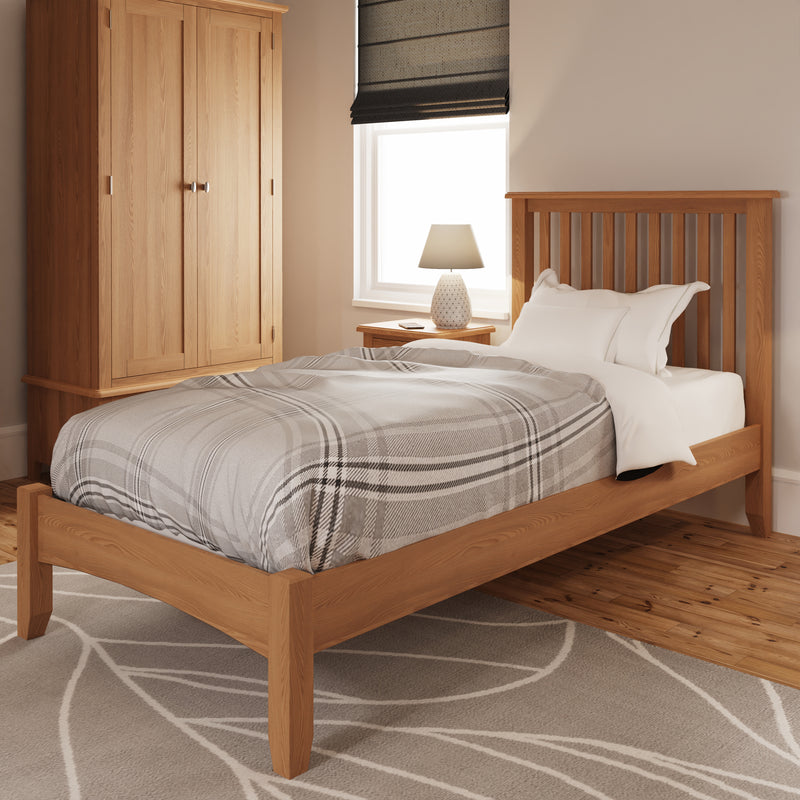 Shrewsbury Light Oak Bed 3' Single 103 x 204 x 110 cm
