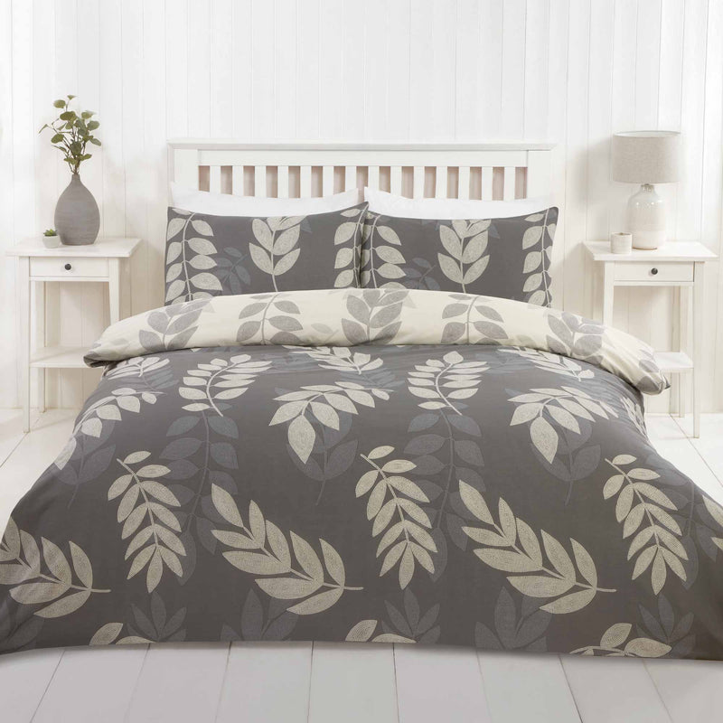 Lewis's Frond Duvet Set - Black