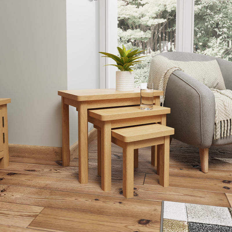 Hemsworth Rustic Oak  Nest of 3 Tables 60 x 38 x 50 cm
